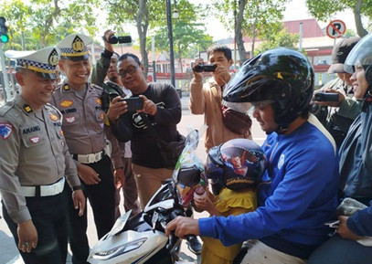 Bagi helm.jpg