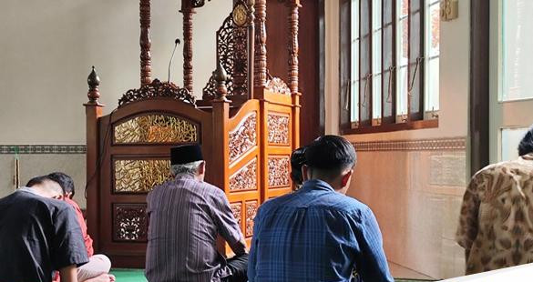 Ilustrasi sholat jumat 169.jpeg