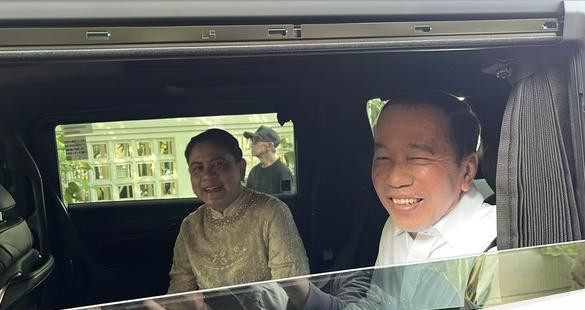 Joko widodo ditemani iriana berangkat ke jogja bertemu saudara dan reuni sabtu 2672025 1753498469229.jpeg