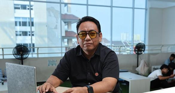 Ketua pkkmb 2025 untag surabaya supangat 1750998316637 169.jpeg
