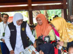 Khofifah salurkan bansos di gresik 1753763530560 169.jpeg