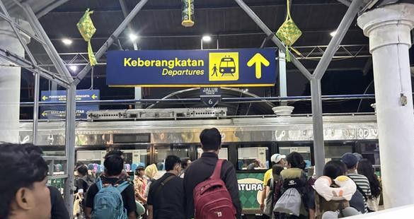 Stasiun gubeng surabaya 1743484958387 169.jpeg