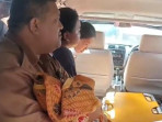 Balita di ngawi yang terlindas pikap milik ortunya saat sedang diparkir dinyatakan meninggal saat pe.jpeg