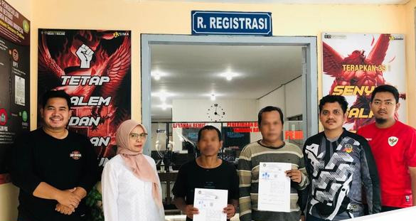Dua orang napi dari lapas kelas i malang yang mendapatkan amnesti presiden prabowo subianto 17542201.jpeg