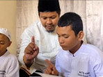 Joko prasetyo pemilik rumah belajar tuli sejak tahun 2008 1754973186719 169.jpeg