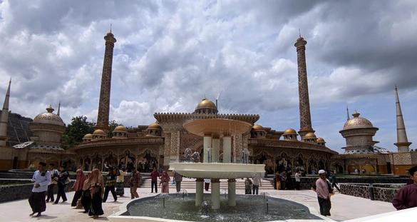 Megahnya masjid an nahdla bojonegoro 3 169.jpeg