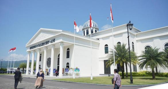 Museum dan galeri sbyani yang memelopori penggunaan energi baru terbarukan berupa panel surya 175465.jpeg