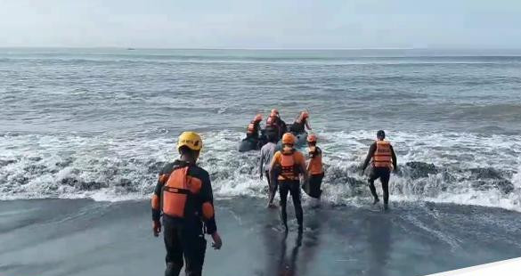 Pencarian nelayan jember yang hilang di pantai selatan lumajang 1755316994647 169.png