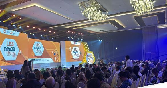 Peserta lps financial festival padati venue di dyandra convention center 1754450183349 169.jpeg