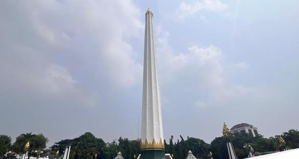 Tugu pahlawan 2 169.jpeg